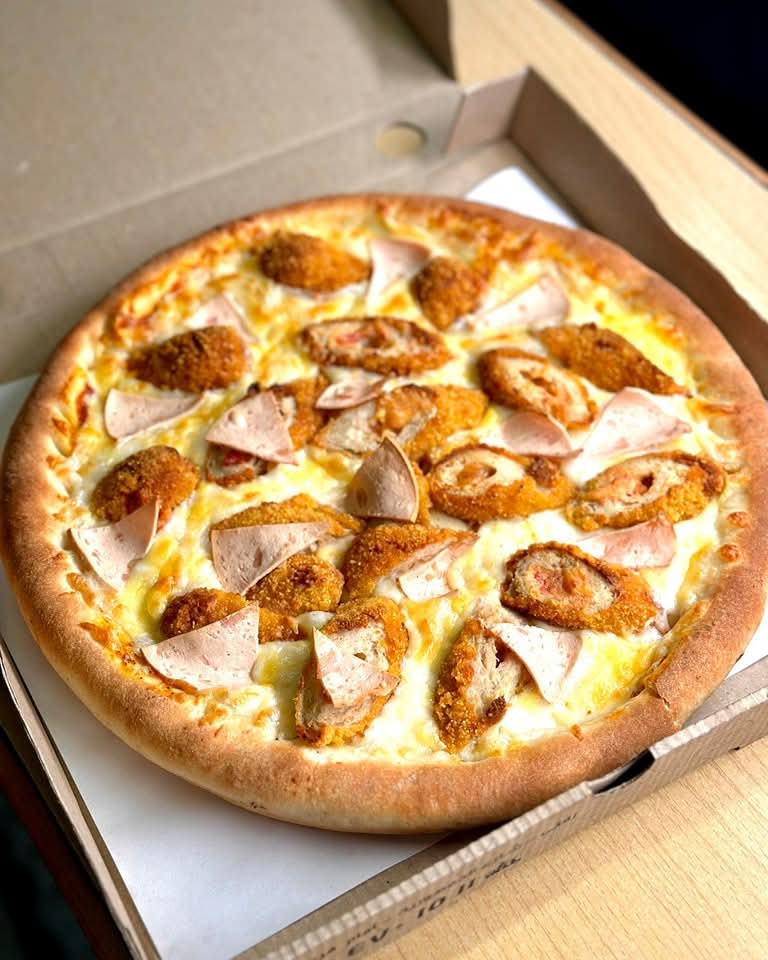 بيتزا كوردن بلو