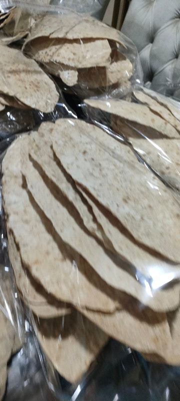 خبز ناشف