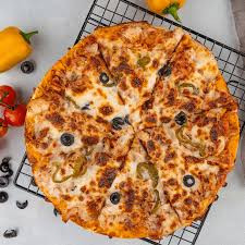 بيتزا مشكل لحوم