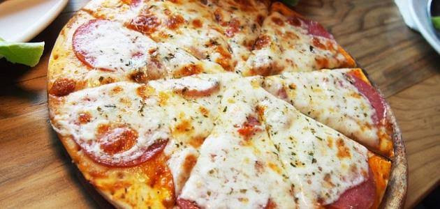 بيتزا تشيكن بسطرمة