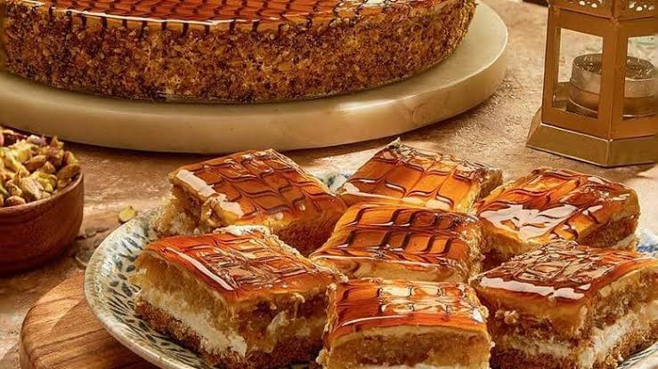 مدلعة كنافة و بسبوسه كراميل